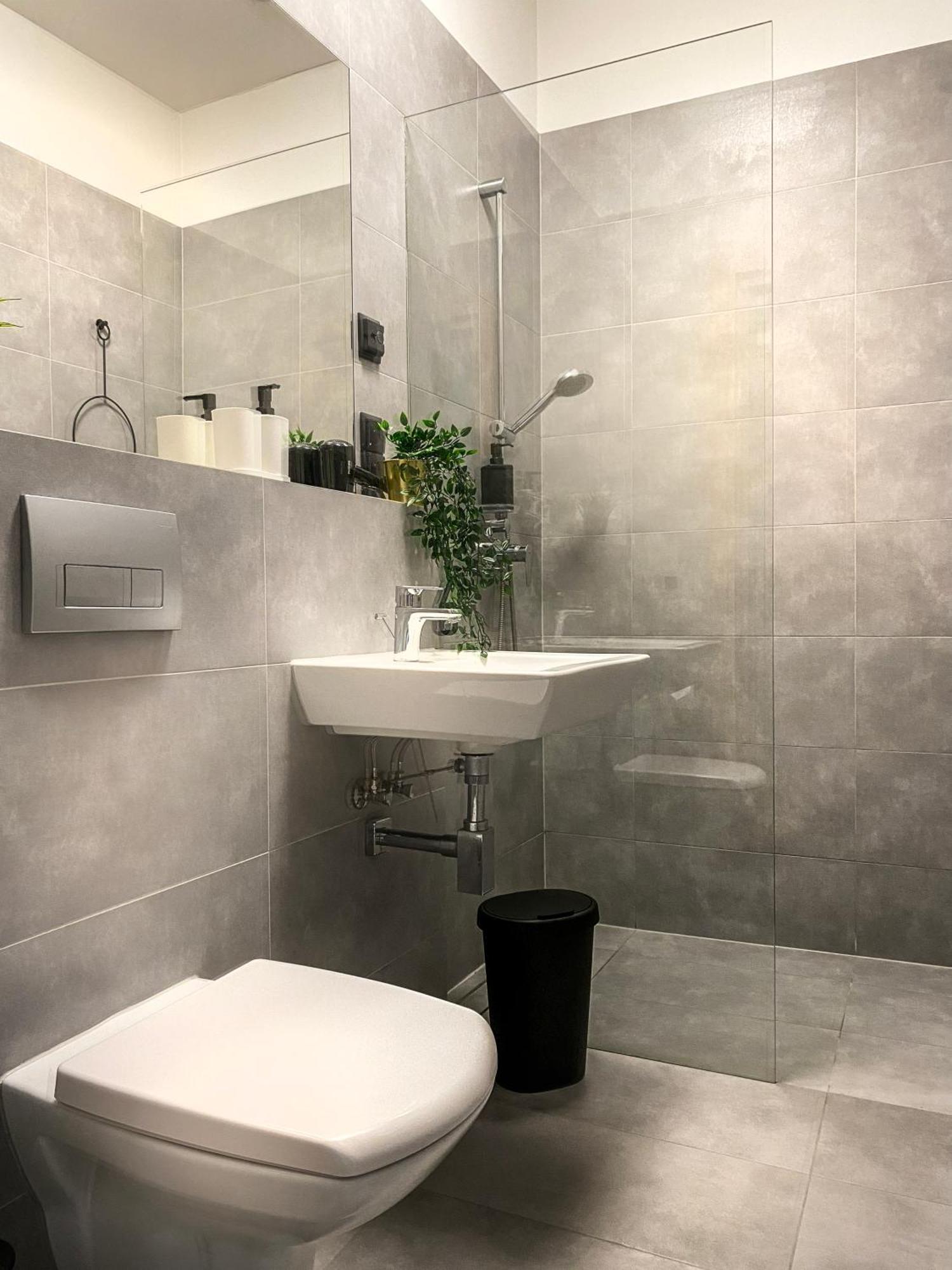 Апартаменти Cozy With Ac For Couples - Old Town