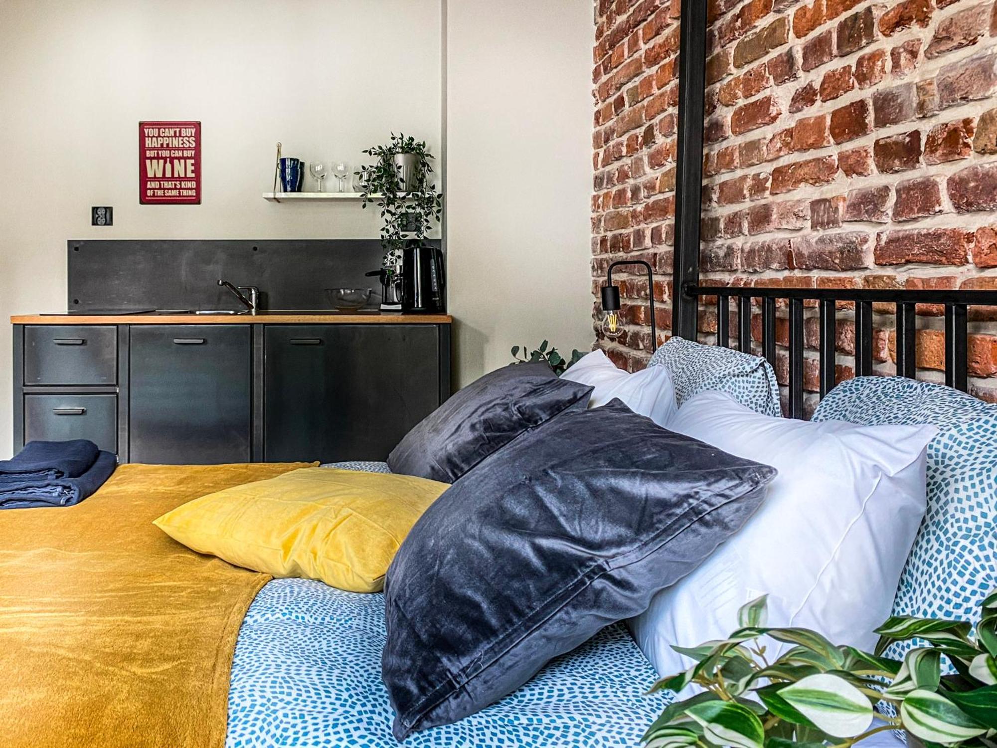 Cozy With Ac For Couples - Old Town Апартаменти *