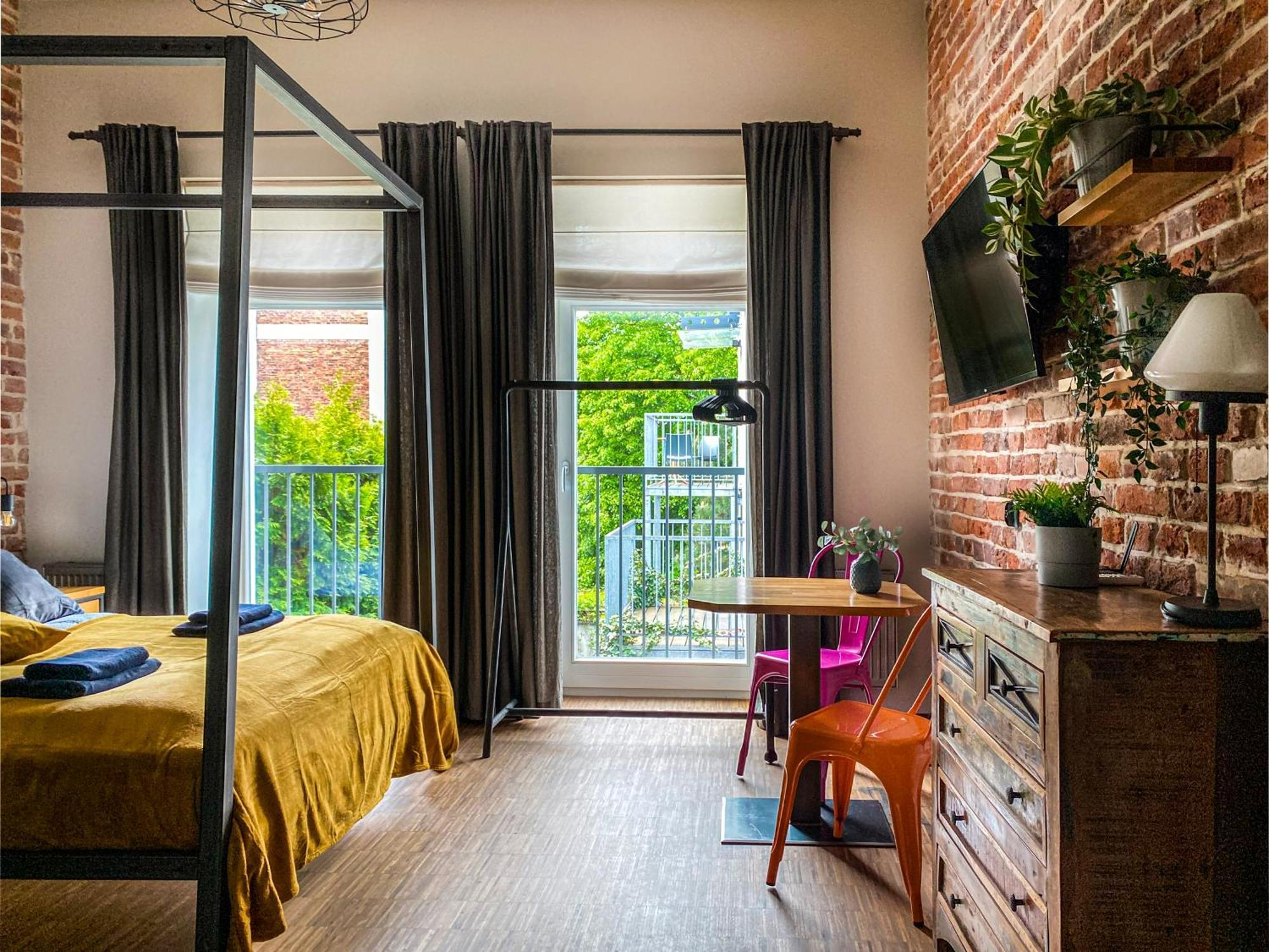 Апартаменти Cozy With Ac For Couples - Old Town *
